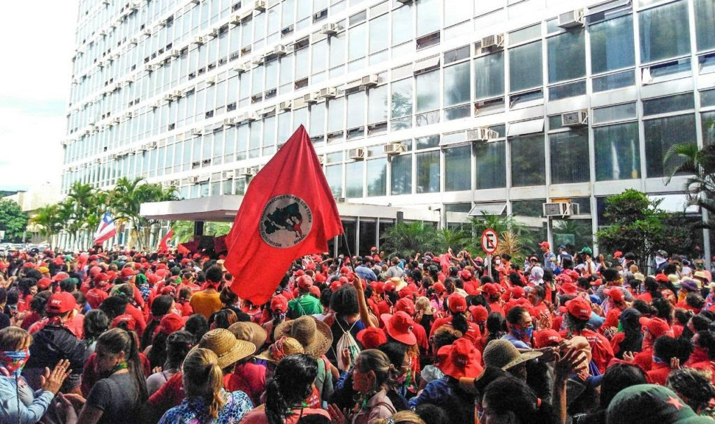 Lula ganha tempo para tentar barrar CPMI de 8 de janeiro?